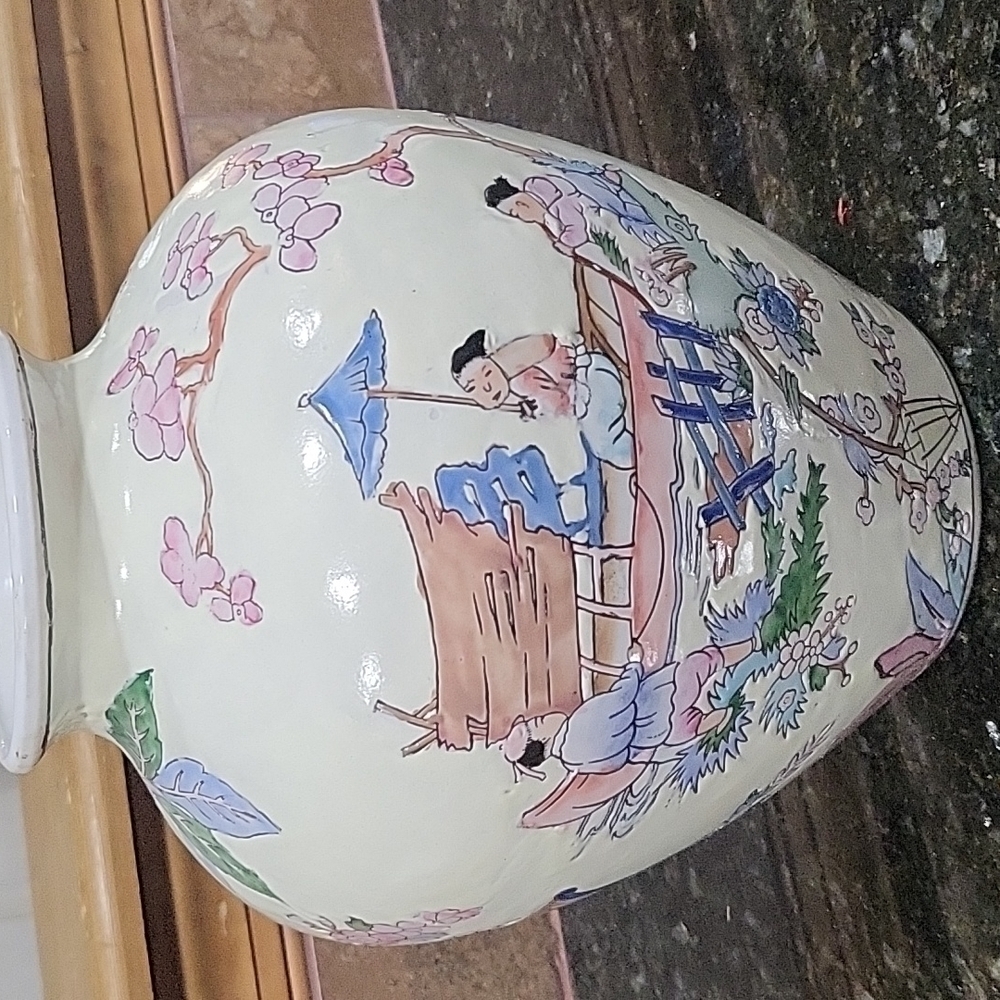 𝅺PORCELAIN Blank Flowers Vase Hand painted in Macau 9" tall
